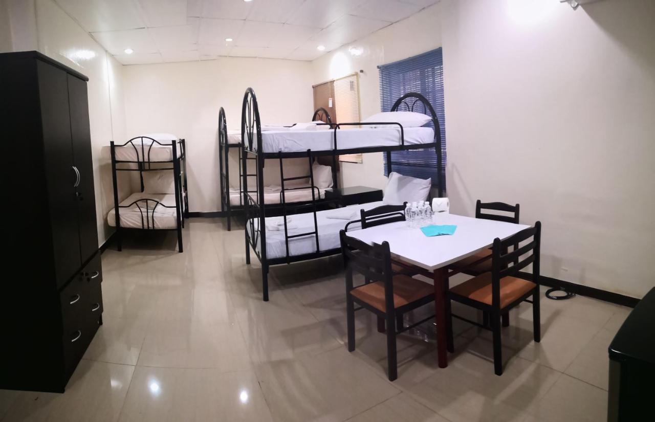 Casa Saudade Condotels And Transient Rooms Olongapo Esterno foto