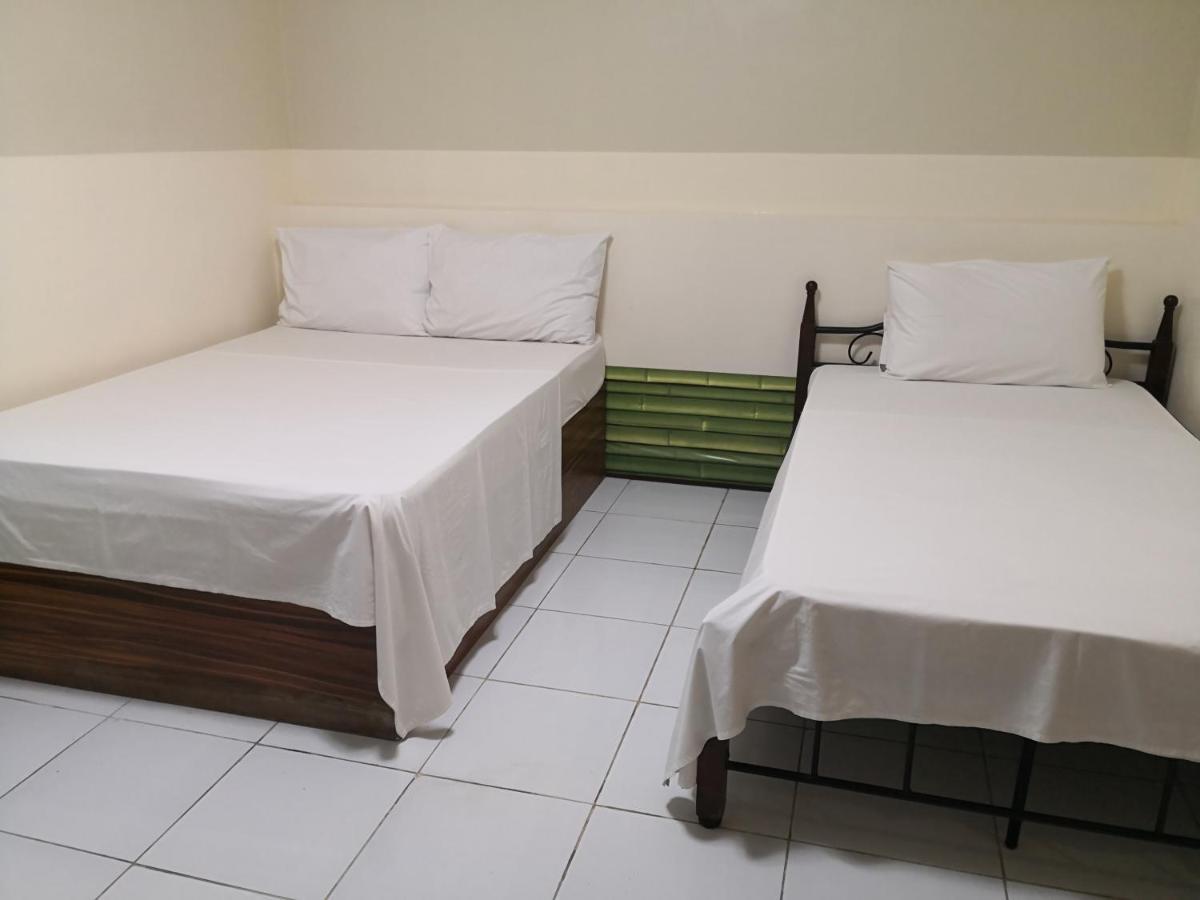 Casa Saudade Condotels And Transient Rooms Olongapo Esterno foto