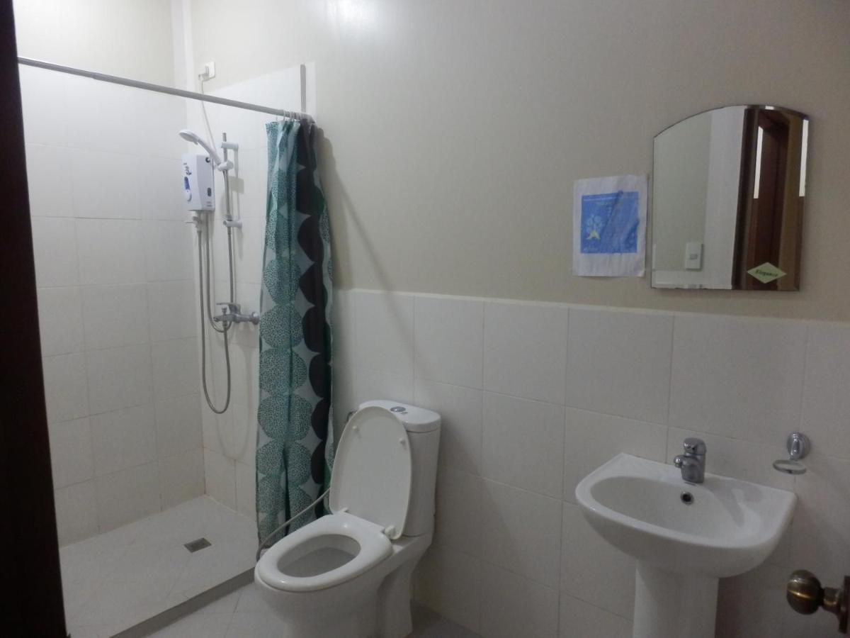 Casa Saudade Condotels And Transient Rooms Olongapo Esterno foto