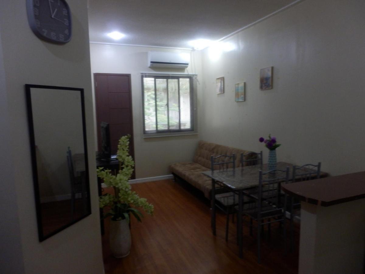 Casa Saudade Condotels And Transient Rooms Olongapo Esterno foto